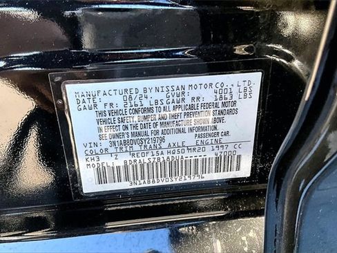 Certified 2025 Nissan Sentra SR w/ SR Premium Package image 18