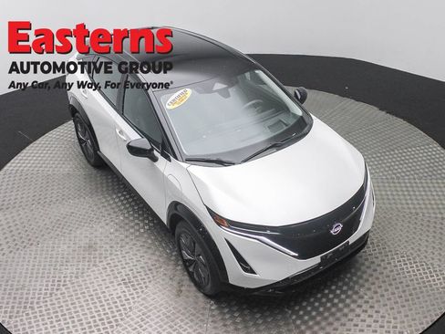 Used 2024 Nissan Ariya AWD image 3