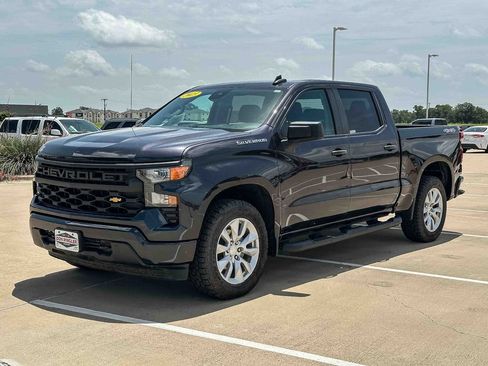 Used 2023 Chevrolet Silverado 1500 Custom AWD/4WD image 7