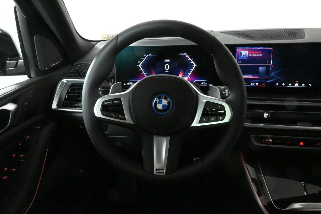Used 2026 BMW X5 xDrive50e w/ M Sport Package AWD/4WD image 19