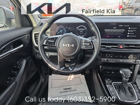 Used 2024 Kia Seltos EX image 13