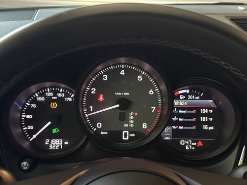 Certified 2023 Porsche Macan S AWD/4WD image 26
