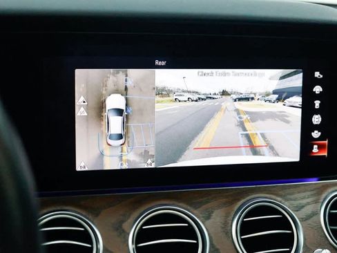 Certified 2022 Mercedes-Benz E 350 4MATIC Sedan image 22