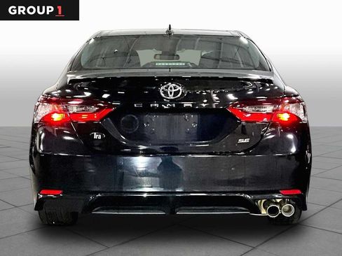 Used 2024 Toyota Camry SE FWD image 5