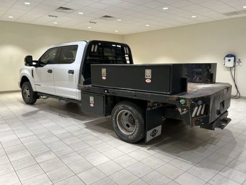 Used 2018 Ford F350 XLT AWD/4WD image 3