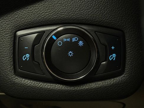 Used 2013 Ford C-MAX SE FWD image 39