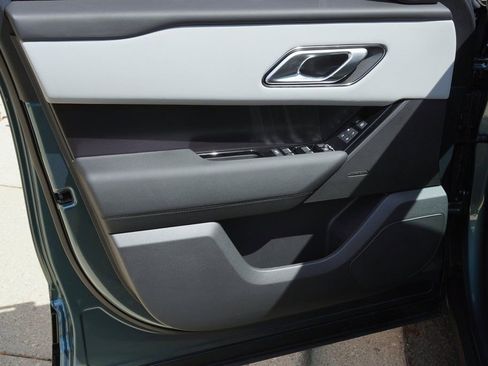 Used 2026 Land Rover Range Rover Velar Dynamic SE image 11