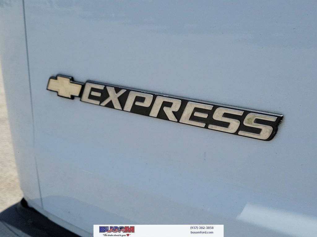 Used 2020 Chevrolet Express 2500 w/ Communications Package RWD image 7