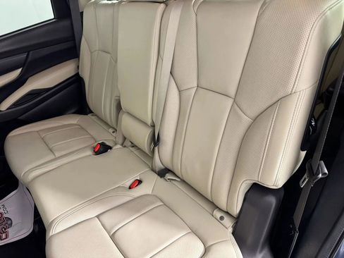 Used 2024 Subaru Ascent Limited w/ Technology Package image 39