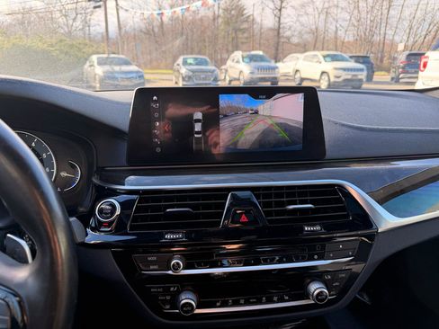 Used 2017 BMW 530i xDrive w/ Premium Package image 34