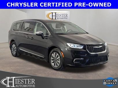 Certified 2023 Chrysler Pacifica Limited