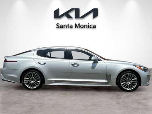 Used 2018 Kia Stinger RWD image 6