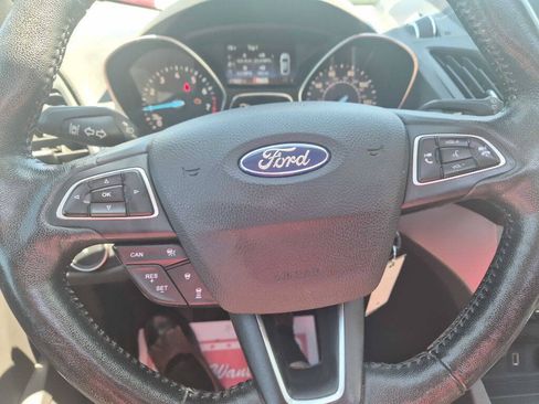 Used 2018 Ford Escape SEL w/ Canadian Touring Package AWD/4WD image 8
