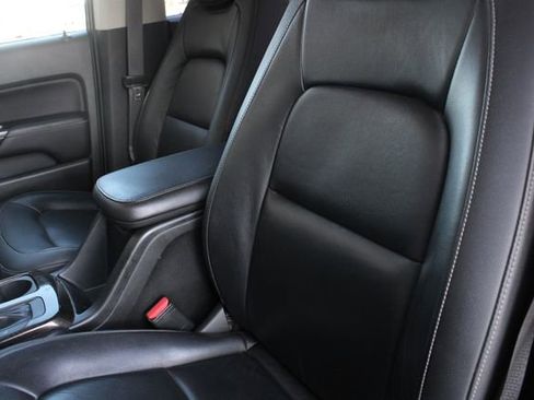 Used 2018 GMC Canyon SLT w/ Driver Alert Package image 5