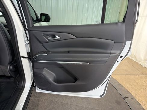 New 2026 Chevrolet Traverse LT w/ Midnight/Sport Edition image 18