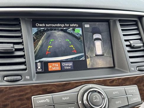 Used 2020 Nissan Armada SL image 30