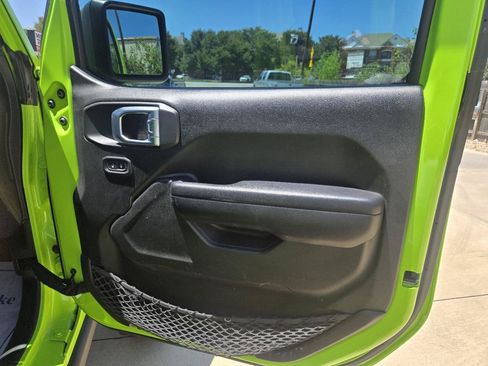 Used 2021 Jeep Gladiator Rubicon AWD/4WD image 29