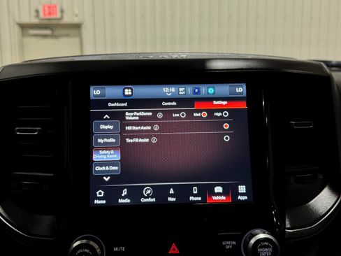 Used 2023 RAM 2500 Tradesman AWD/4WD image 37