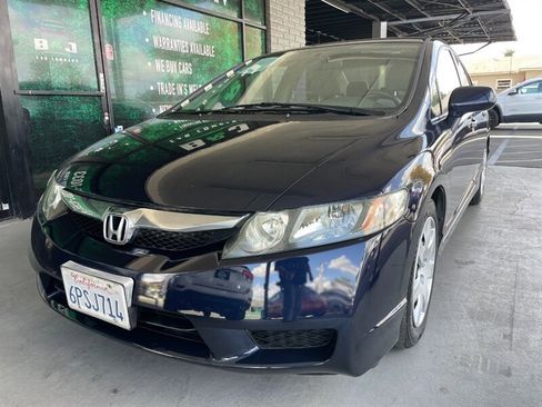 Used 2011 Honda Civic LX image 3