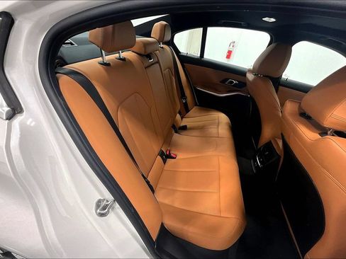 New 2025 BMW 330i Sedan w/ Convenience Package RWD image 9