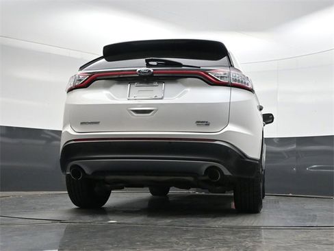 Used 2018 Ford Edge SEL w/ Equipment Group 201A image 40