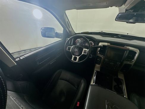 Used 2013 RAM 2500 Laramie w/ Cold Weather Group image 9