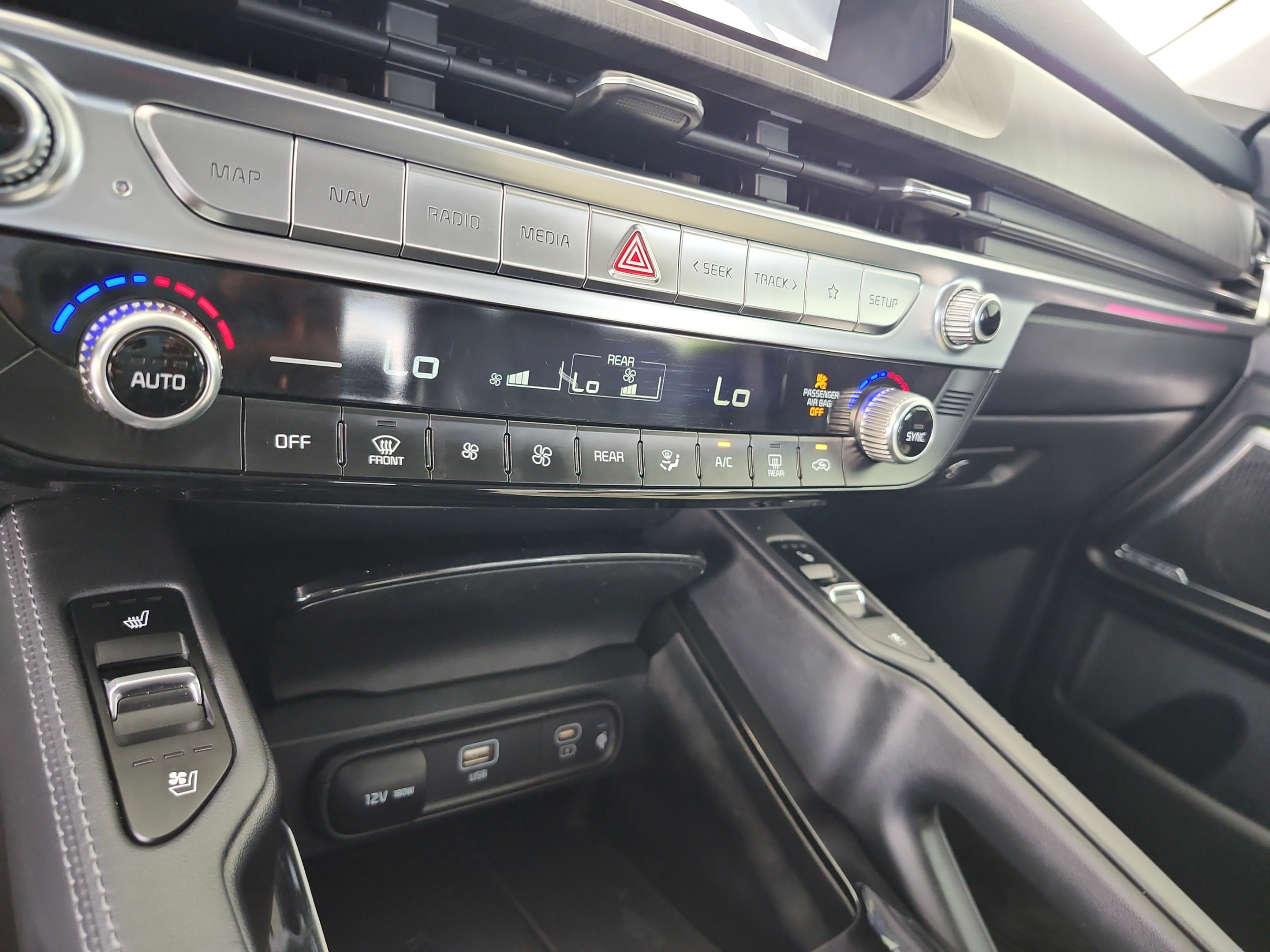 Used 2023 Kia Telluride SX Prestige AWD/4WD image 27