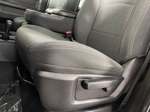 Used 2020 RAM 3500 Tradesman image 16