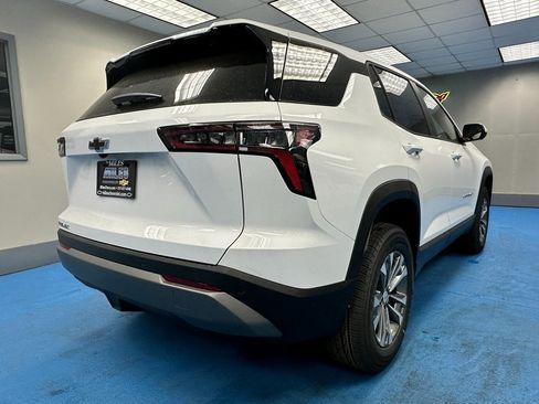 New 2026 Chevrolet Equinox LT image 3