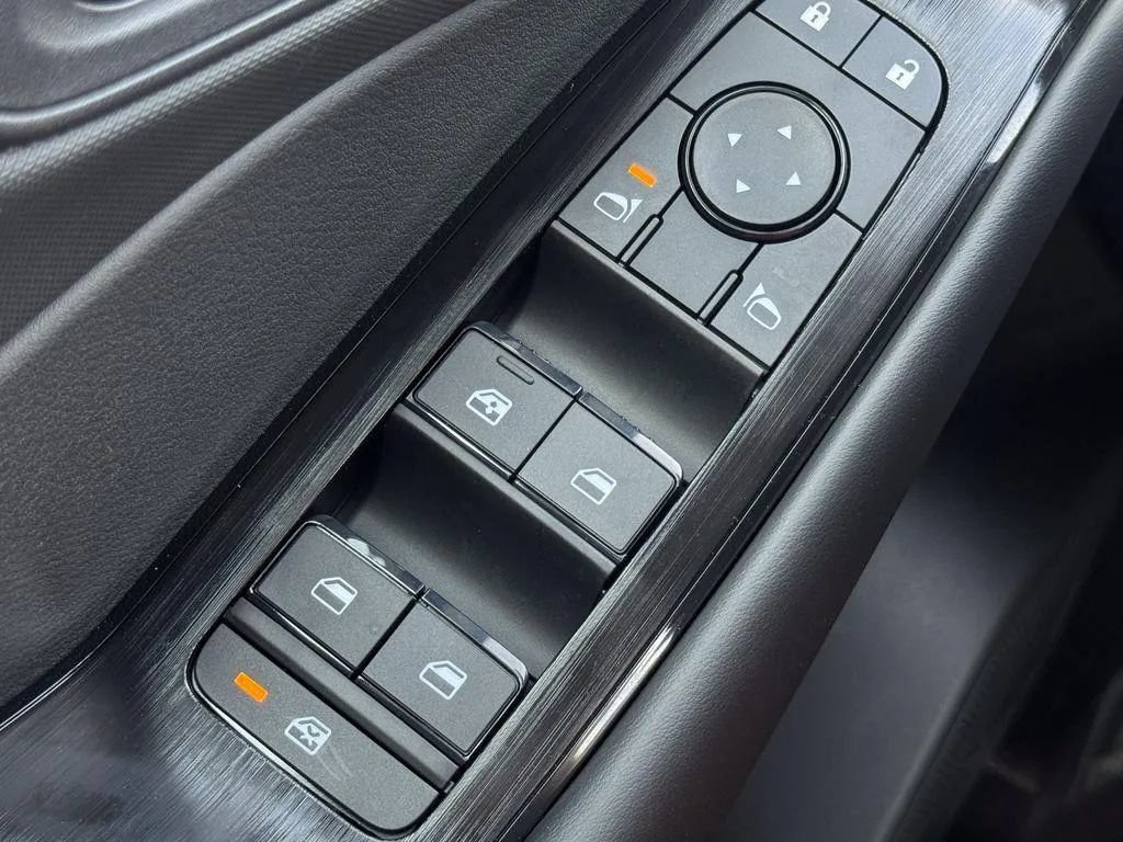 New 2026 Nissan Rogue S FWD image 23
