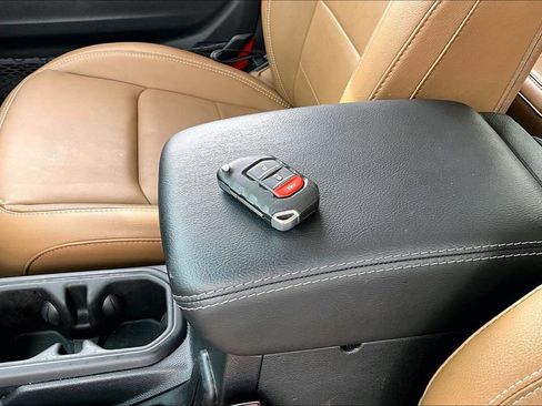 Used 2023 Jeep Wrangler Sahara 4xe image 10