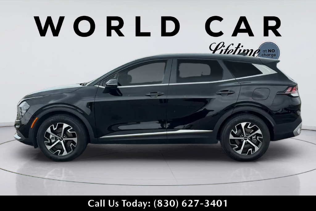 Used 2025 Kia Sportage EX FWD image 6