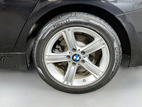 Used 2013 BMW 320i xDrive Sedan image 30