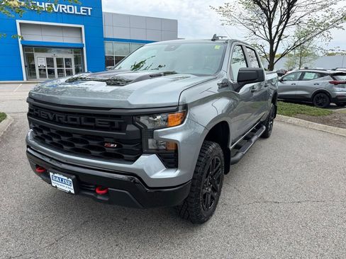 Used 2026 Chevrolet Silverado 1500 Custom Trail Boss w/ LPO, Dark Essentials Package AWD/4WD image 9