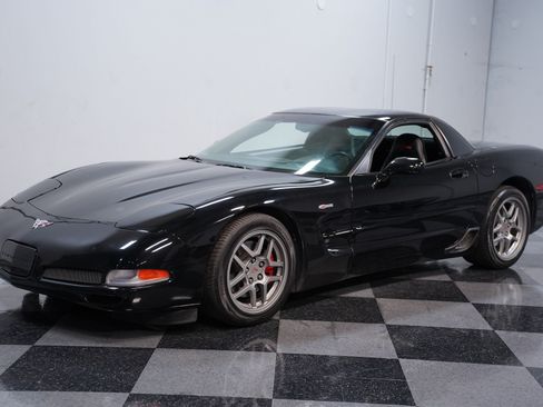 Used 2003 Chevrolet Corvette Z06 w/ Memory Package, 3 Drivers RWD image 6