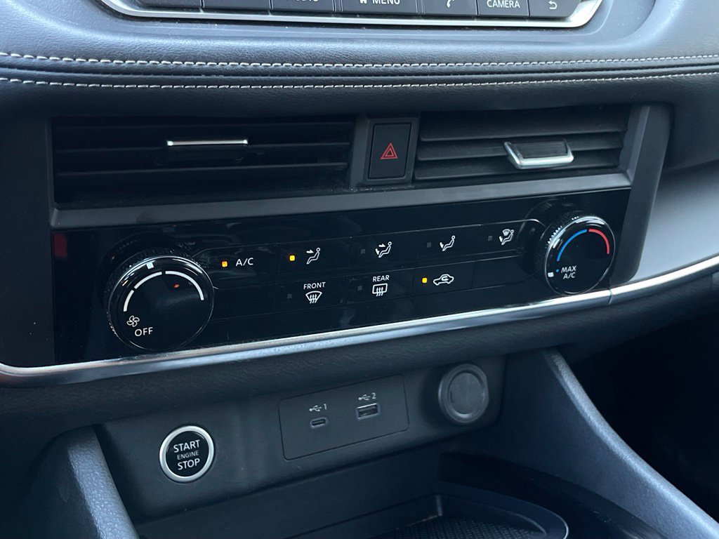 Used 2023 Nissan Rogue S FWD image 19