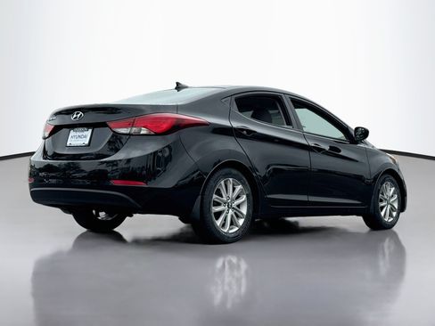 Used 2016 Hyundai Elantra SE w/ Option Group 02 FWD image 7