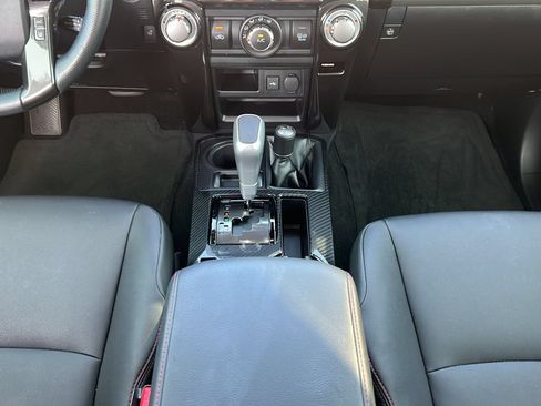 Used 2024 Toyota 4Runner TRD Off-Road Premium w/ Moonroof Package AWD/4WD image 15