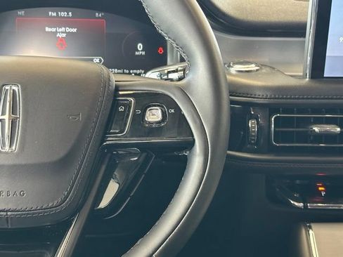 Certified 2023 Lincoln Aviator AWD w/ Elements Package image 9