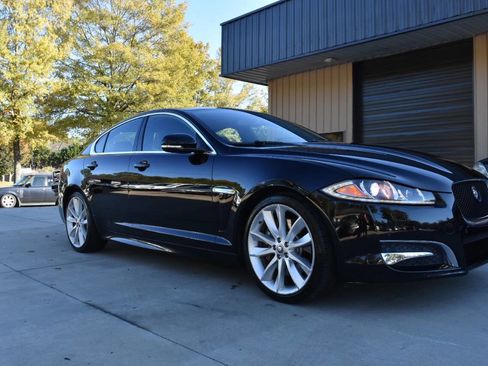 Used 2013 Jaguar XF 3.0 image 14