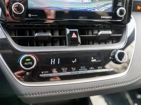 Used 2022 Toyota Corolla SE image 27