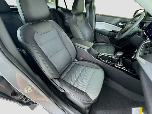 New 2026 Chevrolet Trax LT FWD image 27