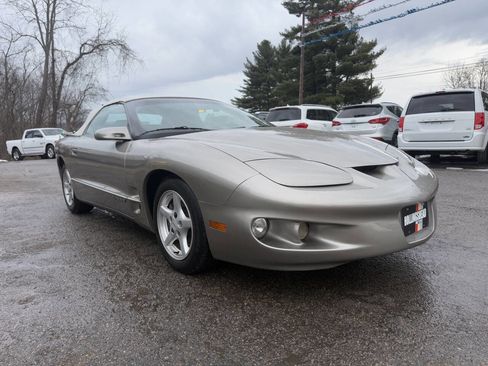 Used 2000 Pontiac Firebird Convertible image 3