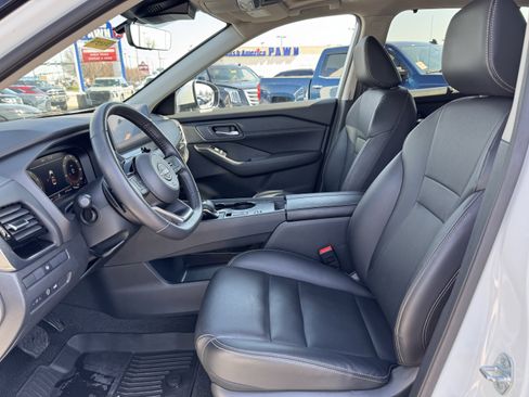 Used 2024 Nissan Rogue SL w/ SL Premium Package image 26