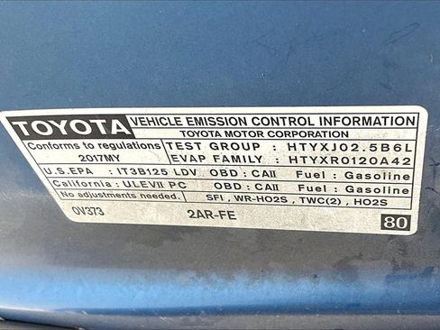 Used 2017 Toyota Camry SE image 36