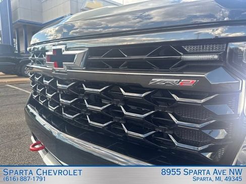 Used 2024 Chevrolet Silverado 1500 ZR2 w/ Technology Package AWD/4WD image 10
