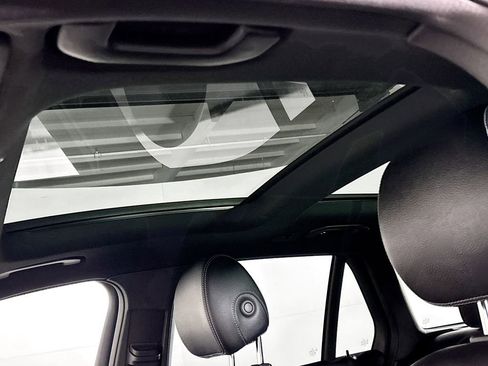 Used 2022 Mercedes-Benz GLC 300 4MATIC image 18