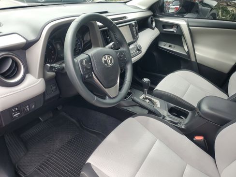 Used 2018 Toyota RAV4 XLE image 16
