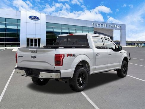 Used 2017 Ford F150 Lariat w/ Equipment Group 501A Mid image 4