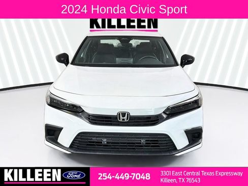 Used 2024 Honda Civic Sport image 2